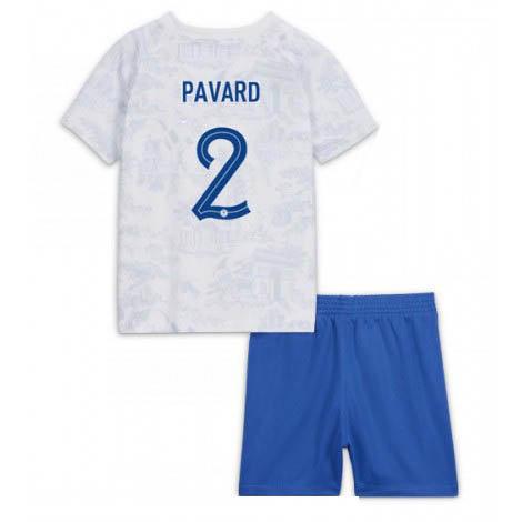 Kids Frankrijk Benjamin Pavard #2 Uit tenue WK 2022 Korte Mouw (+ Korte broeken)
