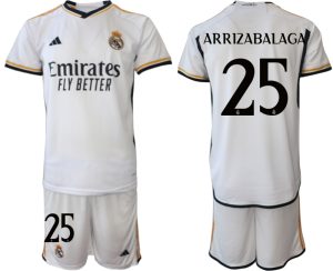 Kepa Arrizabalaga #25 Real Madrid Voetbalshirts Thuis tenue 2023-24 Korte Mouw (+ Korte broeken)