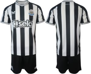 Newcastle United Voetbalshirts Thuis tenue 2023-24 Korte Mouw (+ Korte broeken)