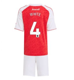 Arsenal Ben White #4 Thuis tenue Kinder 2025-26 Korte Mouwen en Broekje