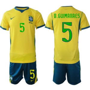 Brazilië WK 2026 Thuistenue Heren Bruno Guimarães #5 Voetbalshirt + Shorts Brazilië WK 2026 Thuistenue Heren Bruno Guimarães #5 Voetbalshirt + Shorts