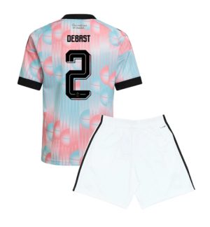 België Zeno Debast #2 Uit tenue Kids WK 2026 Voetbalshirt + Shorts Set
