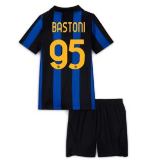 Inter Milan Alessandro Bastoni #95 Thuis tenue Kinderen 2026-27 Korte Mouwen en Broekje